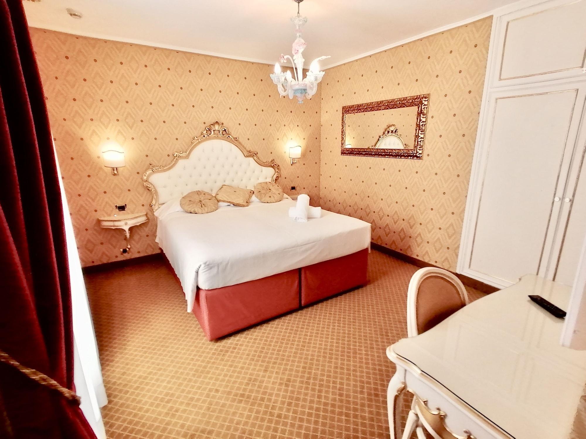 Hotel Gardena Venesia Bagian luar foto