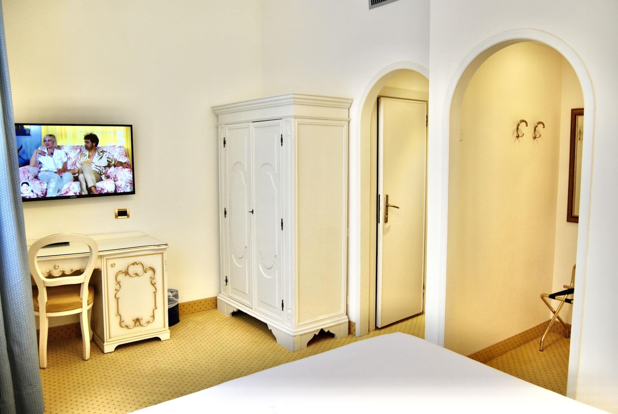 Hotel Gardena Venesia Bagian luar foto