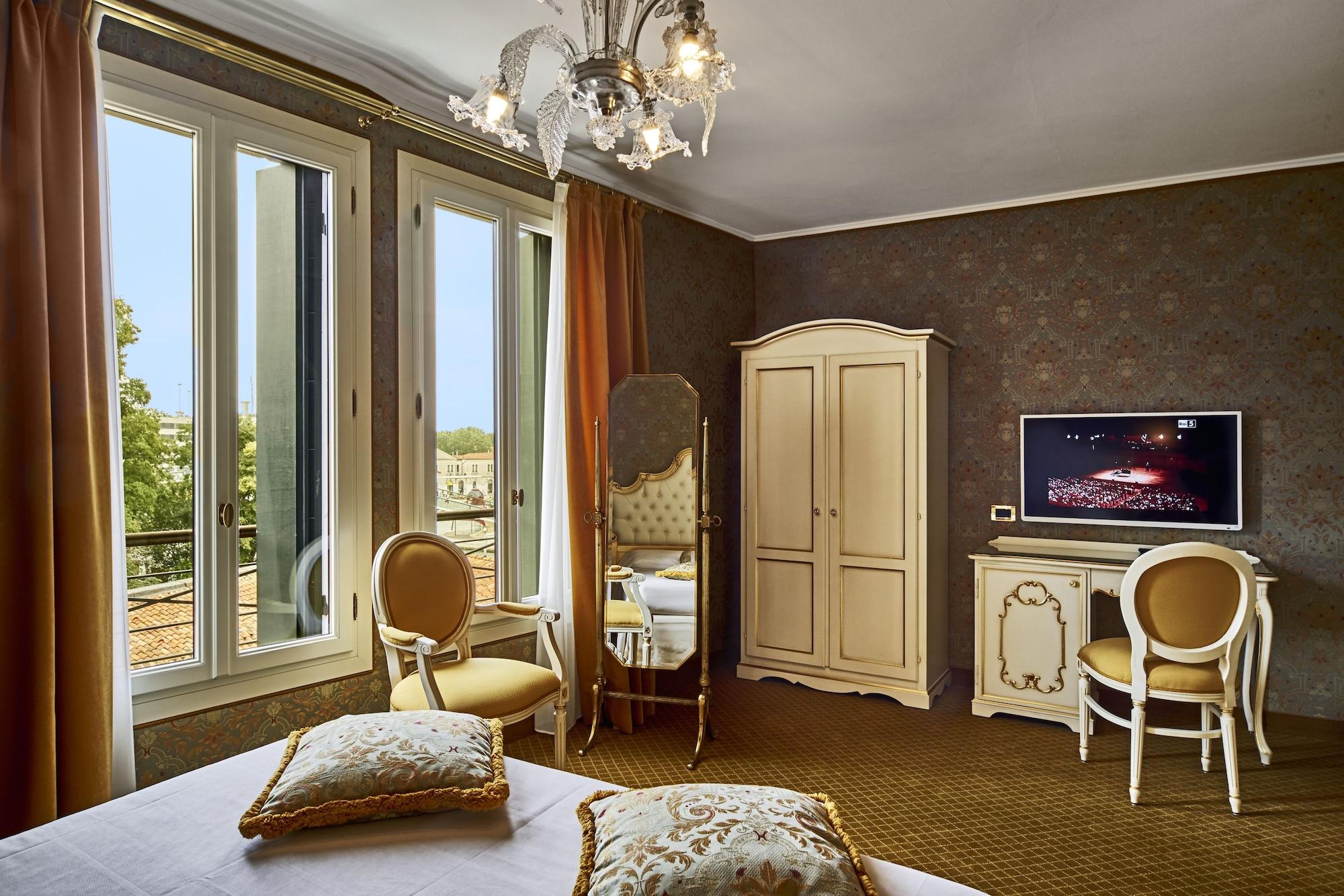 Hotel Gardena Venesia Bagian luar foto