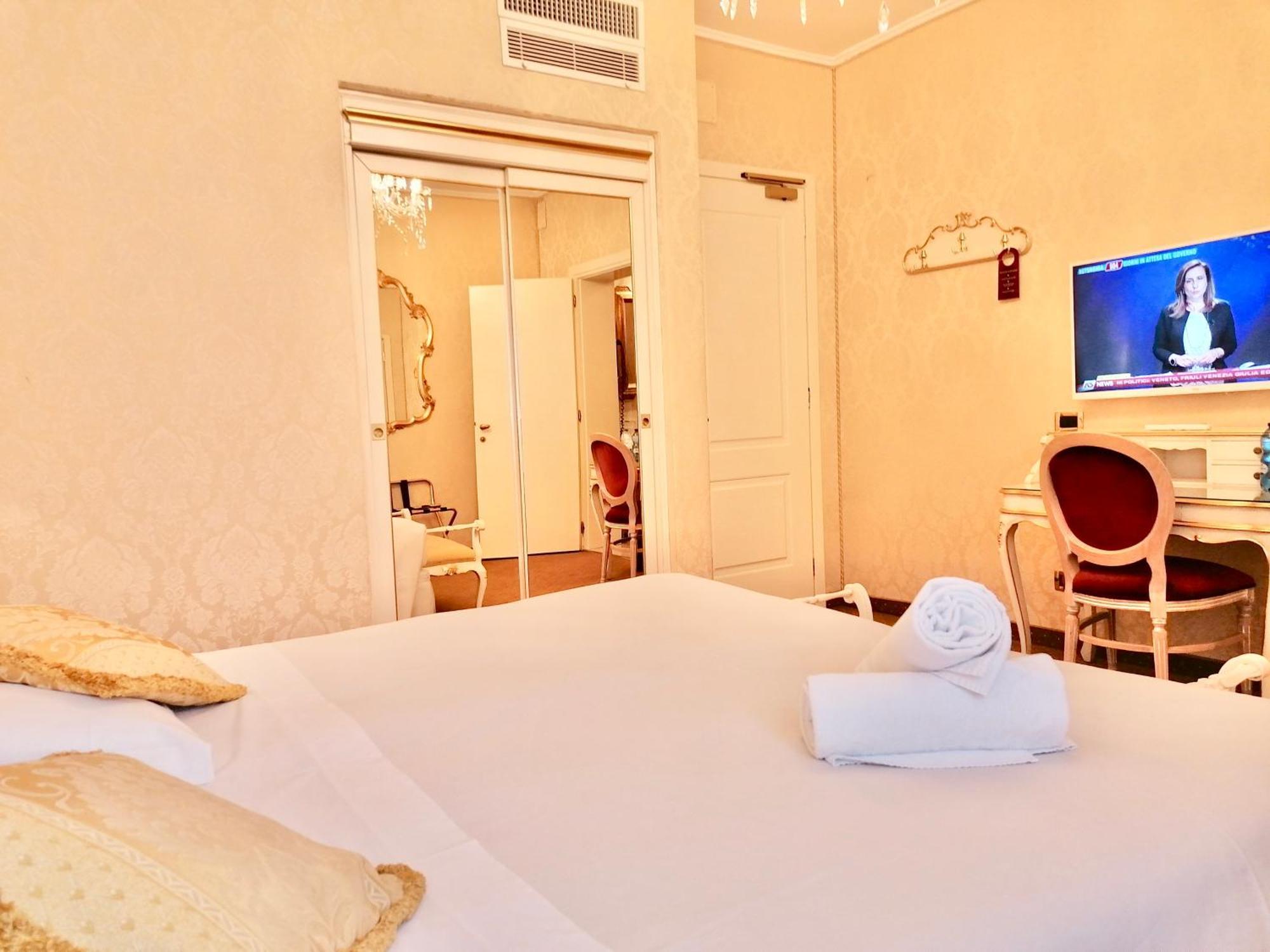 Hotel Gardena Venesia Ruang foto